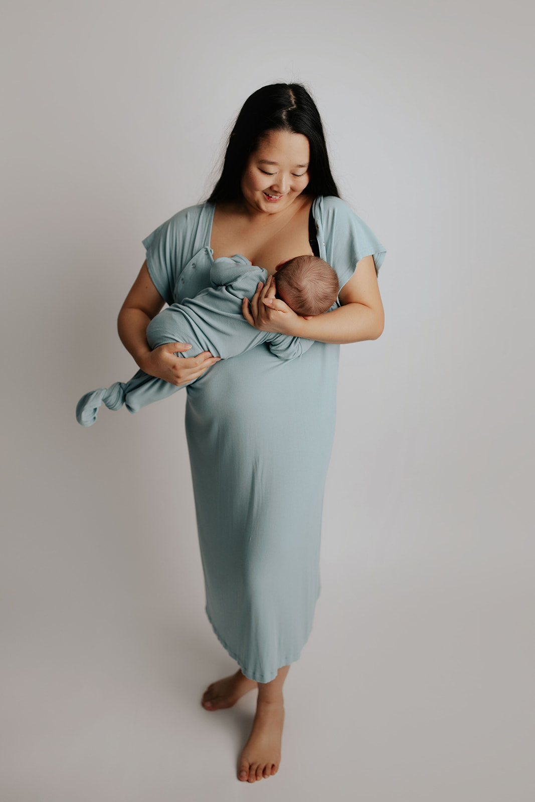 Ribbed Bluebird Labor & Delivery Gown